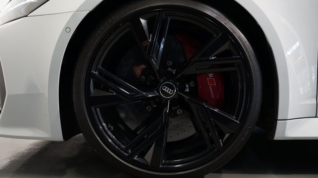 5dc046b3-1192-49cb-8a67-c7b5b6777422.jpeg